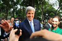 [ẢNH] Ngoài John McCain, còn những cựu binh Mỹ nào nổi tiếng sau chiến tranh Việt Nam?