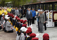 Những bức ảnh hiếm hoi về cuộc đời Nhật hoàng Akihito