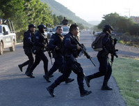 Thị trấn biên giới Mexico-Mỹ lỗ chỗ vì 