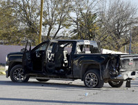 Thị trấn biên giới Mexico-Mỹ lỗ chỗ vì 