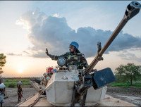 [Ảnh] Hậu trường cuộc sống thực của các đội nữ quân nhân, chiến binh nổi tiếng thế giới