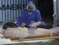 [Ảnh] Bức tranh đại dịch Covid-19 nhìn từ nghĩa trang lớn hàng đầu thế giới