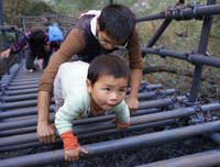 [Ảnh] Tạm biệt 