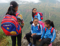 [Ảnh] Tạm biệt 