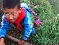 [Ảnh] Tạm biệt 