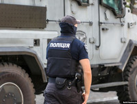 [Ảnh] Cảnh sát Ukraine bắt giữ kẻ bắt cóc con tin trong ngân hàng