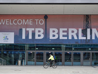 Người dân nước nào được nhận tiền hỗ trợ 