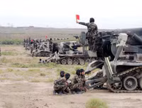 Lính Nga phải bồi thường 380.000 USD do để pháo tự hành rơi