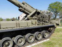 Lính Nga phải bồi thường 380.000 USD do để pháo tự hành rơi