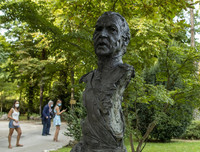 [Ảnh] Bị điều tra bê bối tài chính, cựu quốc vương Tây Ban Nha Juan Carlos đột ngột bỏ đi