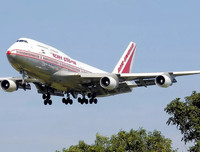 [Ảnh] Máy bay Ấn Độ trượt khỏi đường băng khi hạ cánh, ít nhất 17 người thiệt mạng