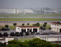 Bên trong căn cứ Mỹ ở Okinawa - nơi dịch Covid-19 đột ngột bùng phát