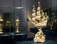 [Ảnh] Nước Đức sửng sốt vì kho báu trang sức, kim cương 1 tỷ euro 