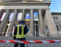 [Ảnh] Nước Đức sửng sốt vì kho báu trang sức, kim cương 1 tỷ euro 