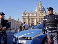 [Ảnh] Cảnh sát Italia 