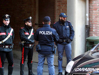 [Ảnh] Cảnh sát Italia 