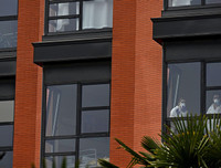 Trưng dụng sân băng làm nhà xác, Tây Ban Nha kêu gọi NATO hỗ trợ chống dịch Covid-19