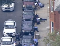 8 tiếng cố thủ, nghi phạm đấu súng với cảnh sát Philadelphia đã ra hàng