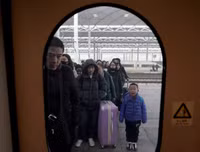 3 tỷ lượt người dịch chuyển dịp Tết Nguyên đán, Trung Quốc ứng phó thế nào?