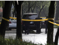 [ẢNH] Cận cảnh vụ Cảnh sát trưởng Mexico City bị ám sát giữa đường phố Thủ đô