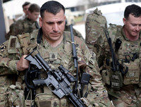 Vì đâu Mỹ từ chối rút quân, thậm chí dọa ngược Iraq?