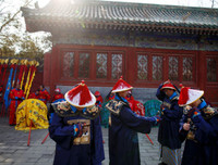 Trung Quốc: Không khí Tết đìu hiu, đối nghịch hẳn năm Kỷ Hợi 2019