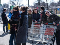 [Ảnh] Ngày đầu tiên của 16 triệu dân Italia bị cách ly vì dịch Covid-19