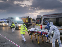 Pháp và Italia sơ tán bệnh nhân Covid-19 nhờ Đức điều trị