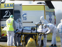 Pháp và Italia sơ tán bệnh nhân Covid-19 nhờ Đức điều trị