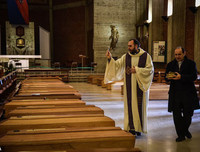 Italia lâm cảnh bế tắc: Dịch bệnh tràn lan và kinh tế bê bết