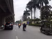 Hình ảnh vụ cháy quán Karaoke Lakeside ở Linh Đàm