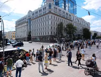 [Ảnh] Cảnh sát Ukraine bắt giữ kẻ bắt cóc con tin trong ngân hàng