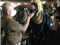 [Ảnh] Hé lộ nguyên nhân tàu tấn công đổ bộ của Hải quân Mỹ cháy dữ dội ở cảng San Diego