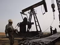 [Ảnh] Nga: Mỹ là thổ phỉ dầu quốc tế tại Syria