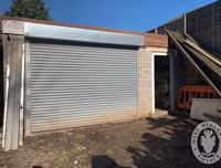 Phát hiện trang trại trồng cần sa bí mật ngay dưới nền nhà hát cũ ở London