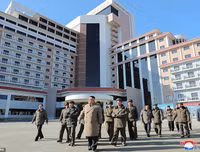 KCNA bất ngờ tung bộ ảnh ông Kim Jong-un cưỡi bạch mã trên những ngọn núi phủ đầy tuyết