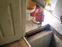 Phát hiện trang trại trồng cần sa bí mật ngay dưới nền nhà hát cũ ở London