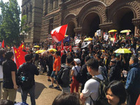 [Ảnh] Người biểu tình ủng hộ Hồng Kông và Trung Quốc đụng độ nhau ở nhiều nơi trên thế giới