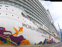 Người dân Hồng Kông đổ xô đi mua đồ tích trữ trước quy định cách ly mới