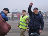 Ukraine và phiến quân miền Đông trao đổi toàn bộ tù nhân, liệu xung đột có chấm dứt?