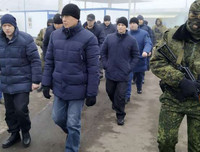 Ukraine và phiến quân miền Đông trao đổi toàn bộ tù nhân, liệu xung đột có chấm dứt?