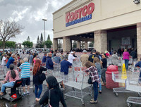 Hình ảnh người Mỹ chuẩn bị đương đầu đại dịch Covid-19