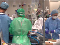 Nghịch lý ở Anh: Số ca tử vong cao nhất châu Âu nhưng bệnh viện dã chiến thì bỏ không lãng phí