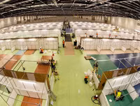 Nghịch lý ở Anh: Số ca tử vong cao nhất châu Âu nhưng bệnh viện dã chiến thì bỏ không lãng phí