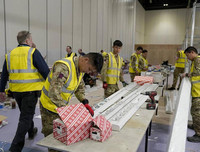 Nghịch lý ở Anh: Số ca tử vong cao nhất châu Âu nhưng bệnh viện dã chiến thì bỏ không lãng phí