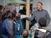 Thu nhập tăng 30 lần kể từ khi bước vào Nhà Trắng, gia đình Obama tiêu tiền như thế nào?