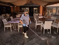 [ẢNH] Kỷ lục buồn khi Tây Ban Nha vượt Mỹ trở thành vùng dịch Covid-19 thứ 3 thế giới