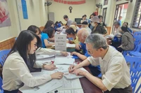 Hà Nội: Hơn 607.000 người đã nhận lương hưu, trợ cấp, thêm quà Tết