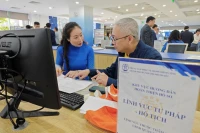 Hà Nội: Nhiều loại giấy tờ được số hóa, giảm chi phí cho người dân và doanh nghiệp