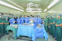 Trái tim xuyên Việt từ Hà Nội cứu sống cháu bé 8 tuổi ở TP. HCM ngày đầu xuân